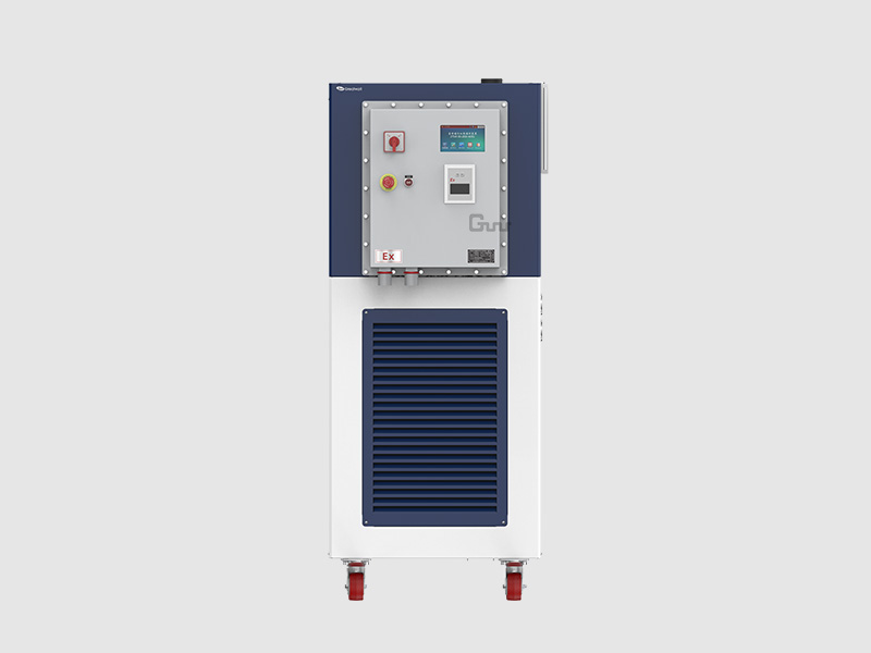 ZTM防爆密閉制冷加熱循環(huán)裝置（-30~200℃）