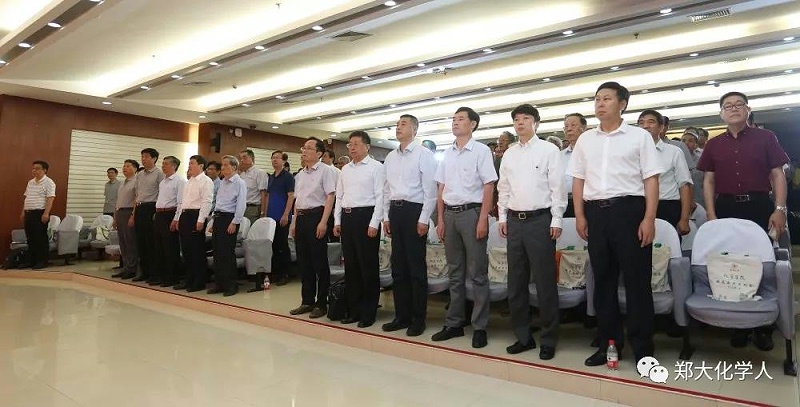鄭州大學(xué)化學(xué)學(xué)院歷屆畢業(yè)生代表座談會2